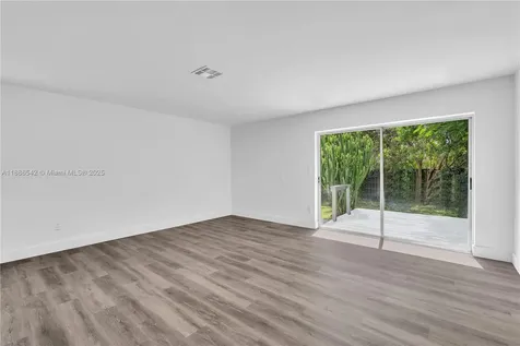 19701 Belmont Drive Cutler Bay FL 33157