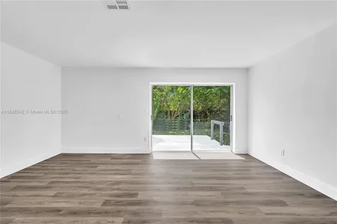 19701 Belmont Drive Cutler Bay FL 33157