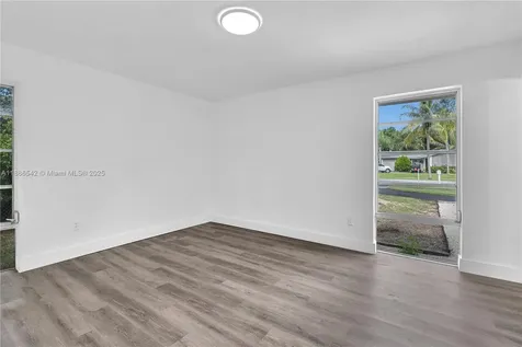 19701 Belmont Drive Cutler Bay FL 33157