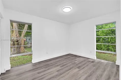 19701 Belmont Drive Cutler Bay FL 33157