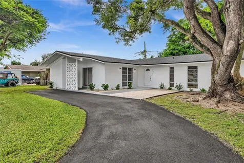 19701 Belmont Drive Cutler Bay FL 33157