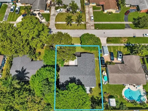 19701 Belmont Drive Cutler Bay FL 33157