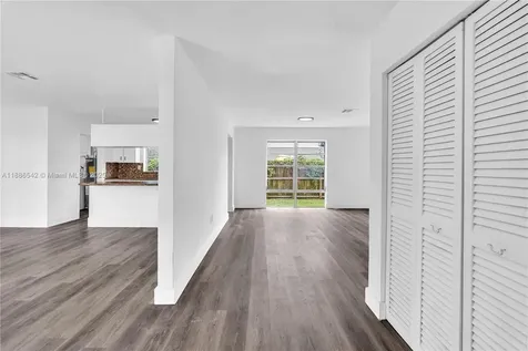 19701 Belmont Drive Cutler Bay FL 33157