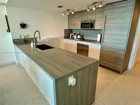 400 Sunny Isles Boulevard Sunny Isles Beach FL 33160