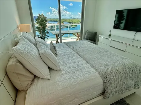400 Sunny Isles Boulevard Sunny Isles Beach FL 33160