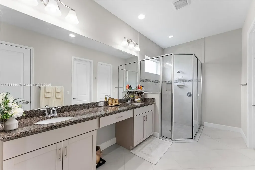 15901 Meadowlark Court Loxahatchee FL 33470
