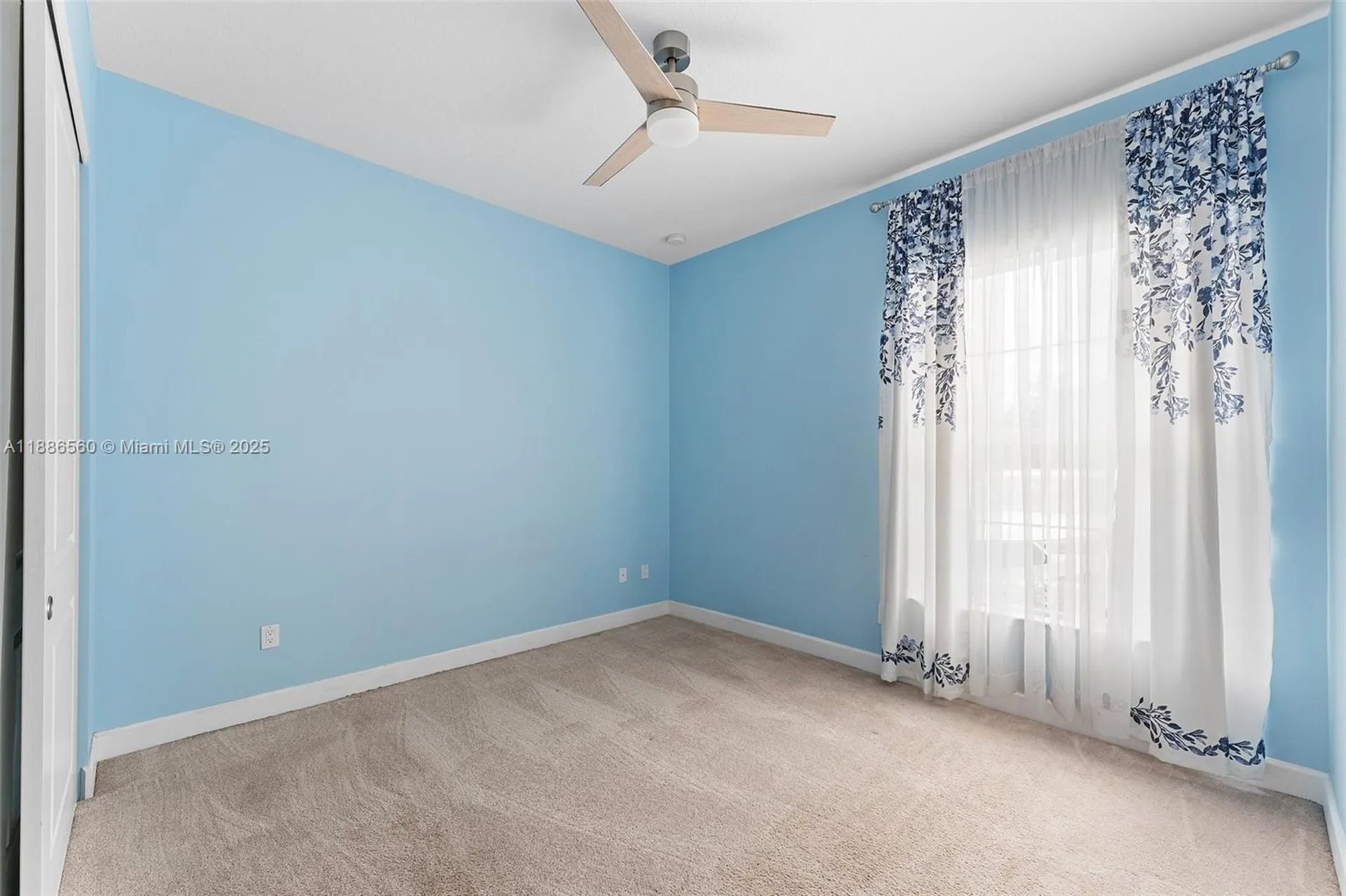 15901 Meadowlark Court Loxahatchee FL 33470