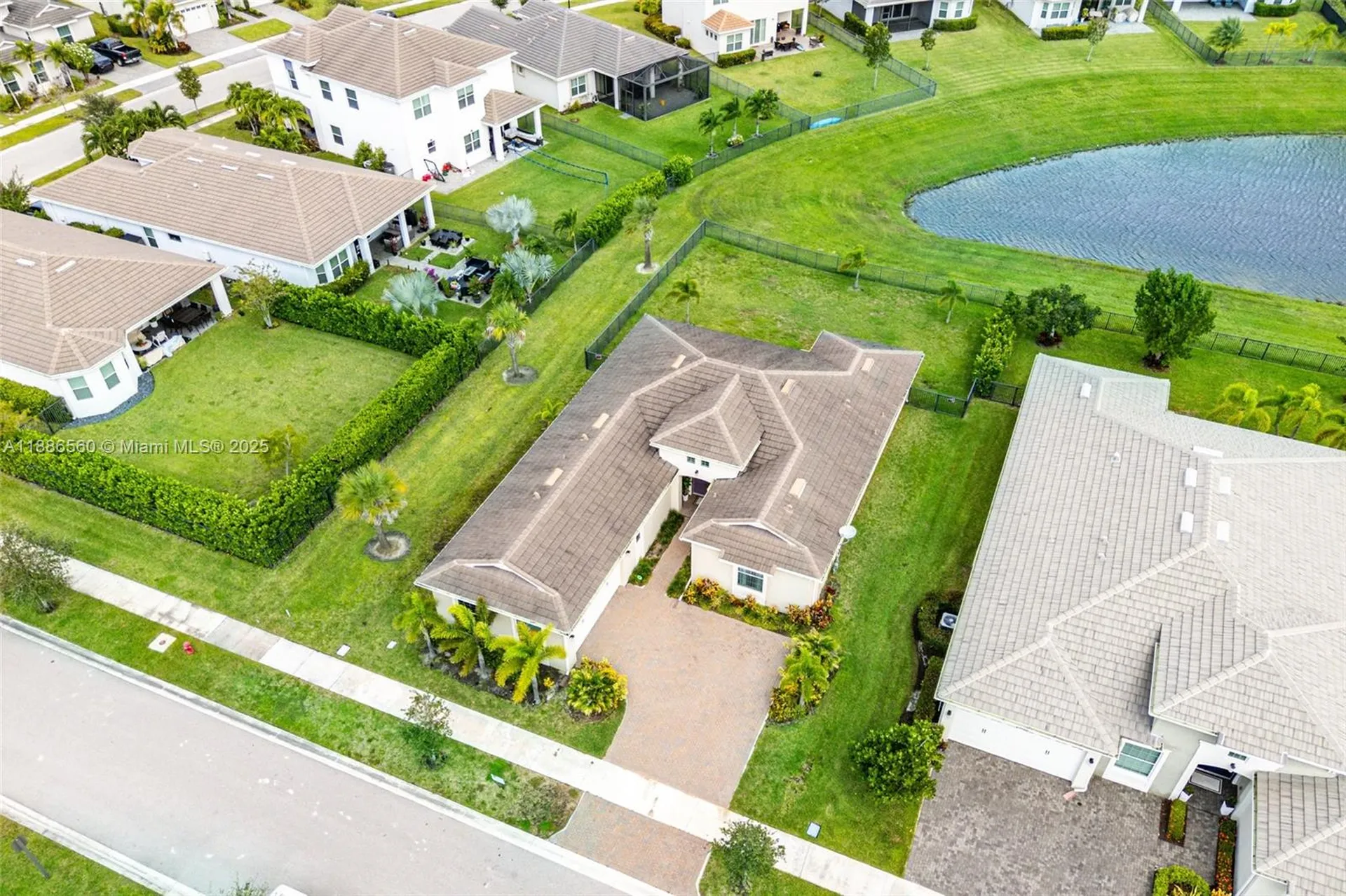15901 Meadowlark Court Loxahatchee FL 33470