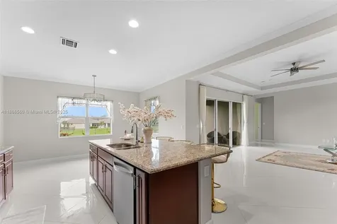 15901 Meadowlark Court Loxahatchee FL 33470