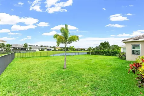 15901 Meadowlark Court Loxahatchee FL 33470