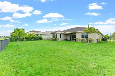 15901 Meadowlark Court Loxahatchee FL 33470