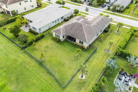 15901 Meadowlark Court Loxahatchee FL 33470