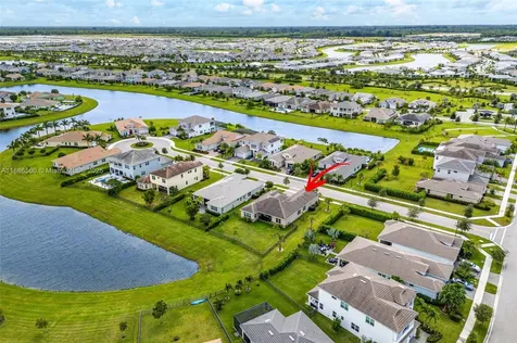 15901 Meadowlark Court Loxahatchee FL 33470