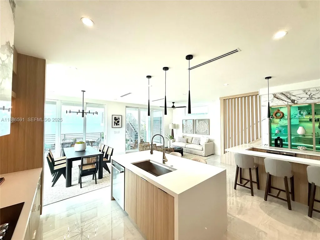 990 41st Gulf Street 9 Other City - In The State Of Florida FL 33050