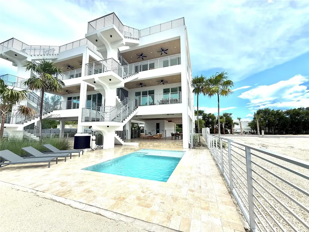 990 41st Gulf Street 9 Other City - In The State Of Florida FL 33050