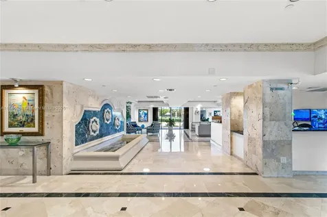 2625 Collins Avenue Miami Beach FL 33140