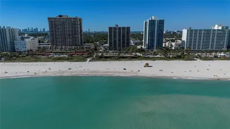2625 Collins Avenue Miami Beach FL 33140