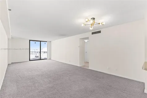2625 Collins Avenue Miami Beach FL 33140