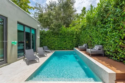 4675 NE 2nd Avenue Miami FL 33137