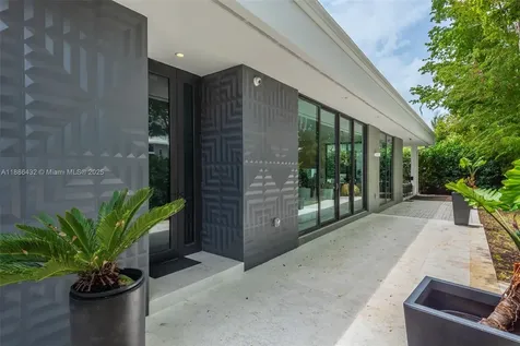 4675 NE 2nd Avenue Miami FL 33137