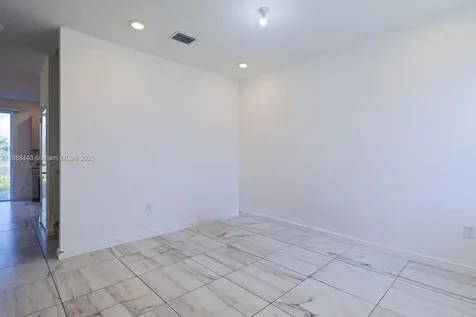 1014 SE 23rd Avenue Homestead FL 33035