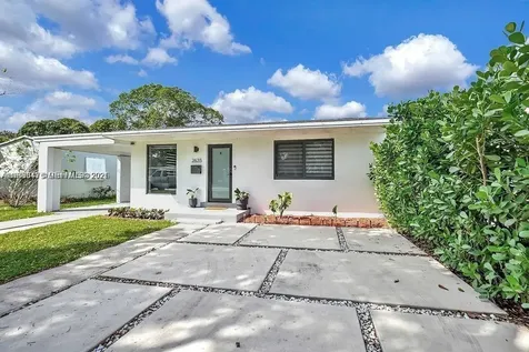 2635 Fillmore Street Hollywood FL 33020