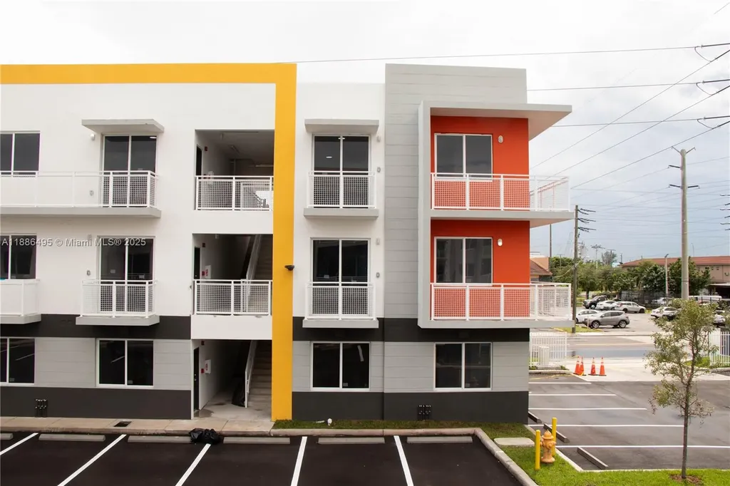 1453 W 29th Street Hialeah FL 33012