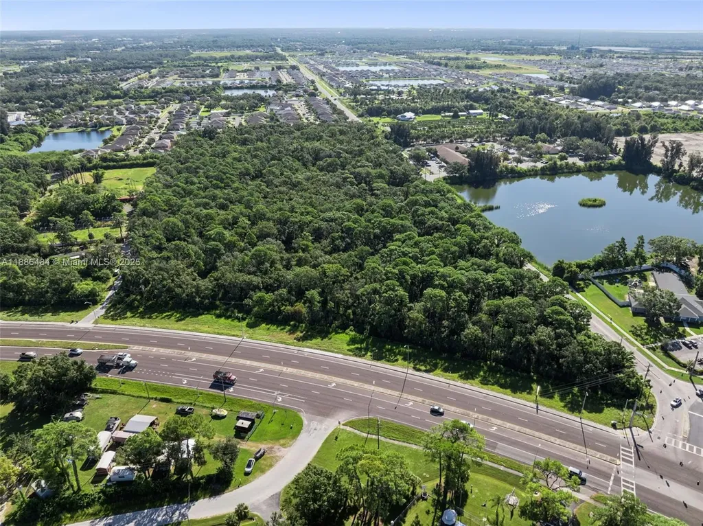 Us Highway 41 Other City - In The State Of Florida FL 33570