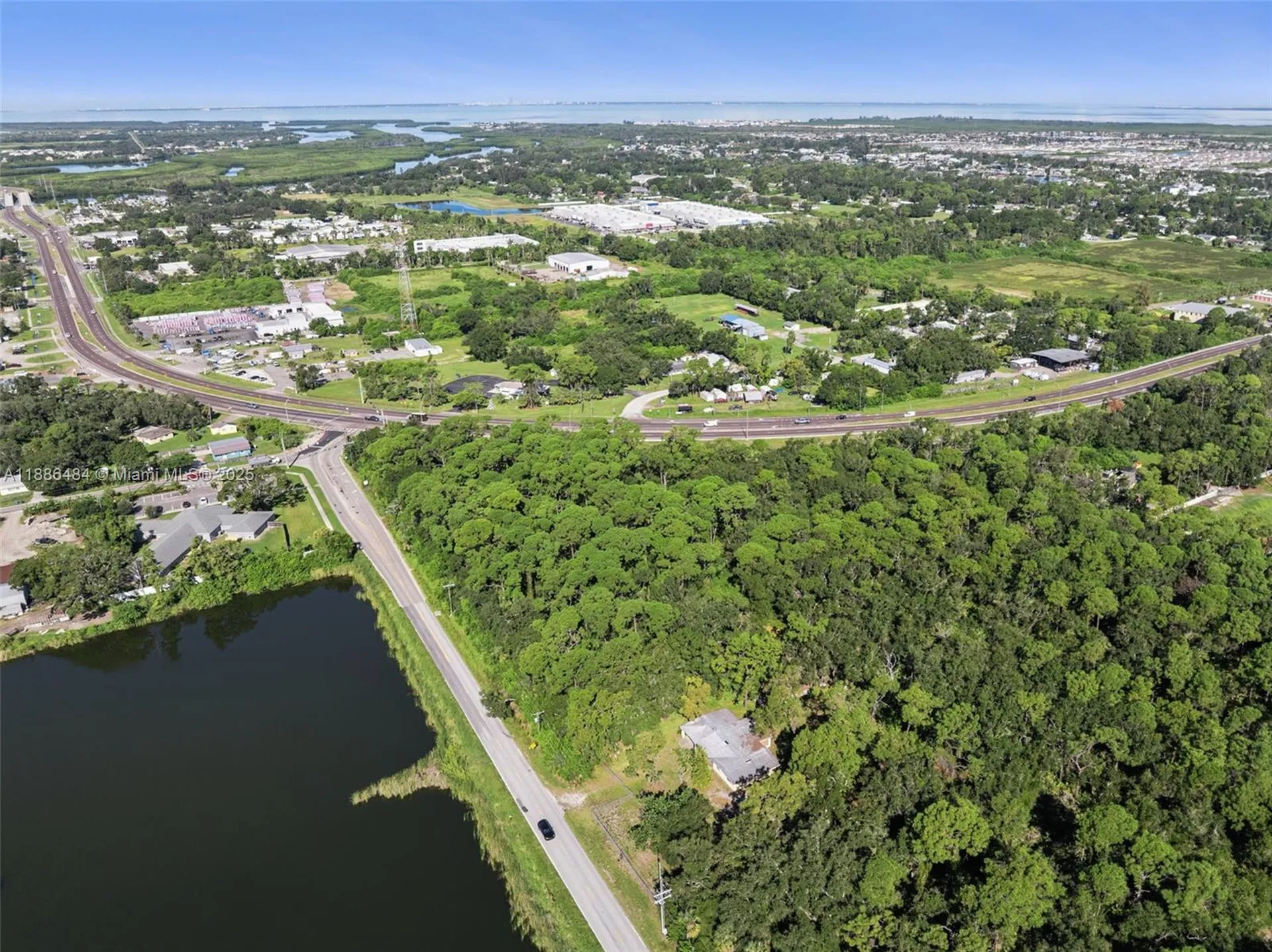 Us Highway 41 Other City - In The State Of Florida FL 33570