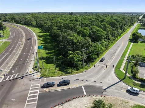 Us Highway 41 Other City - In The State Of Florida FL 33570