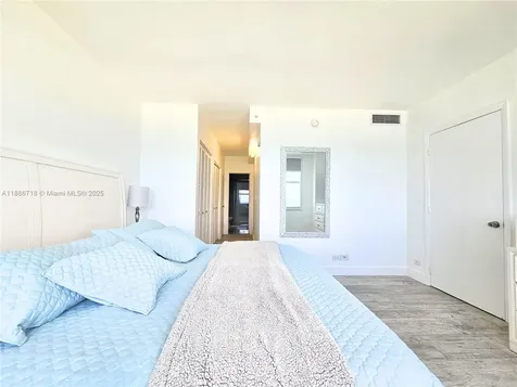 5601 Collins Avenue Miami Beach FL 33140