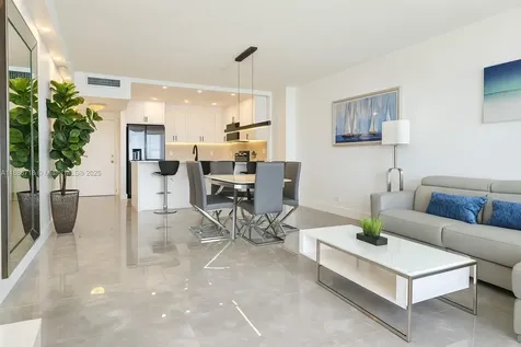 5601 Collins Avenue Miami Beach FL 33140