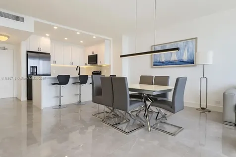 5601 Collins Avenue Miami Beach FL 33140