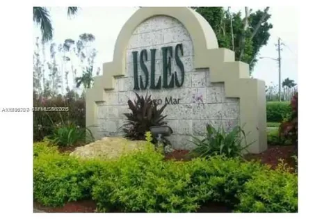 663 Vista Isles Drive Sunrise FL 33325