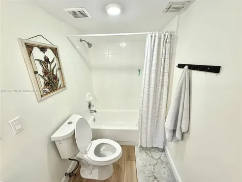 7451 NW 16th Street Plantation FL 33313