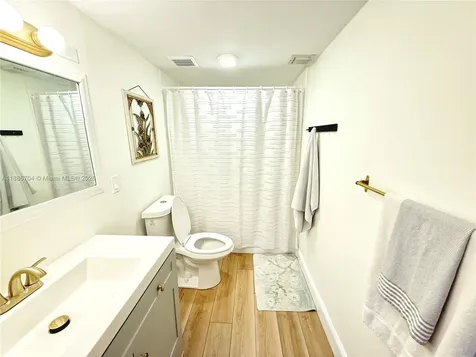 7451 NW 16th Street Plantation FL 33313
