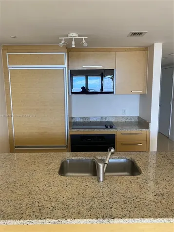 1800 S Ocean Drive Hallandale Beach FL 33009