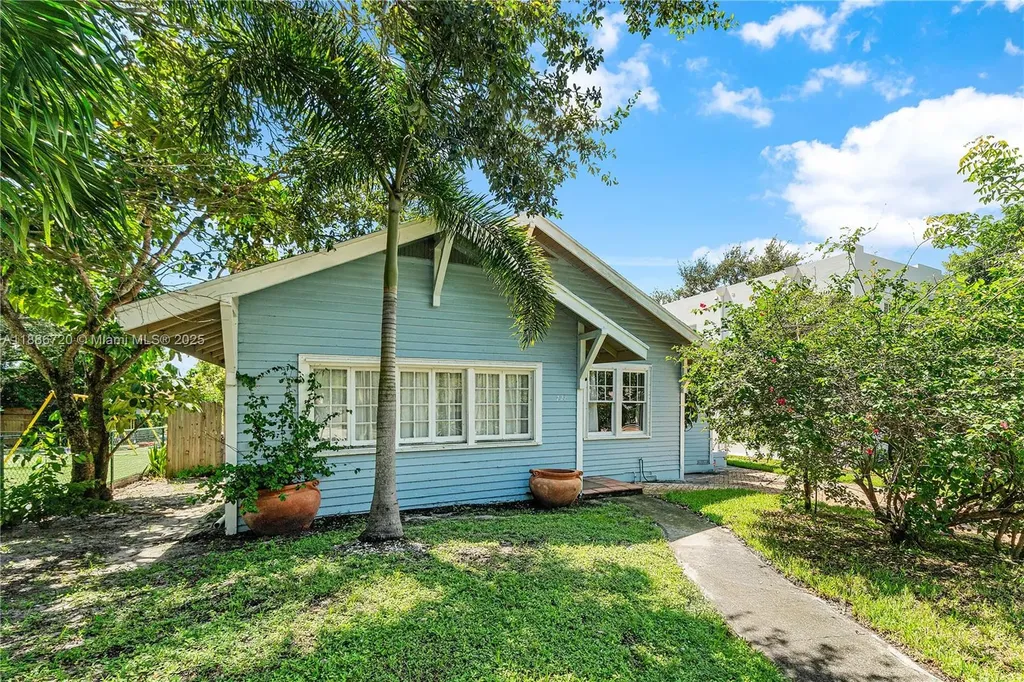 728 Newark Street West Palm Beach FL 33401