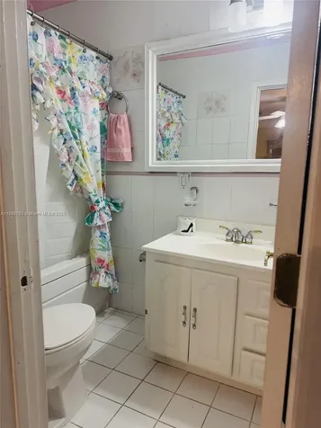 3915 NW 4th Terrace Miami FL 33126