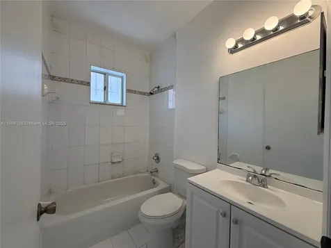 1089 SE 13th Terrace Homestead FL 33035