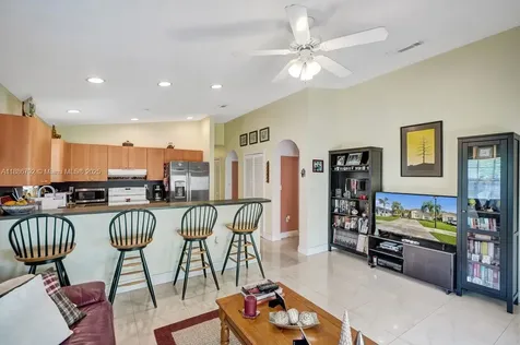 16451 SW 98th Terrace Miami FL 33196