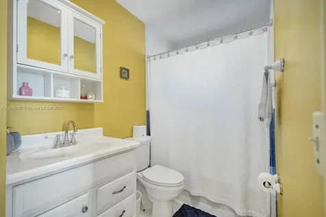 16451 SW 98th Terrace Miami FL 33196
