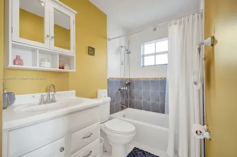 16451 SW 98th Terrace Miami FL 33196