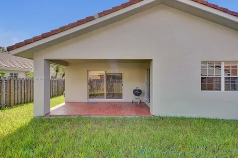 16451 SW 98th Terrace Miami FL 33196