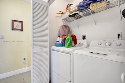 16451 SW 98th Terrace Miami FL 33196