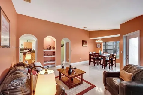 16451 SW 98th Terrace Miami FL 33196