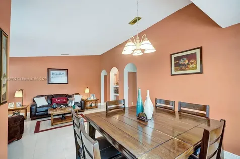 16451 SW 98th Terrace Miami FL 33196