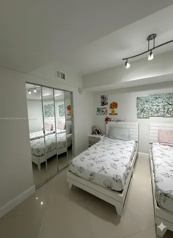 16699 Collins Avenue Sunny Isles Beach FL 33160