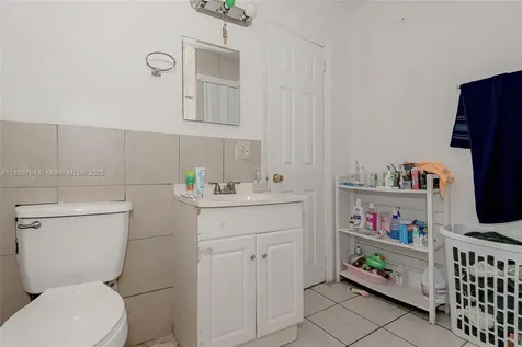 807 NW 109th Street Miami FL 33168