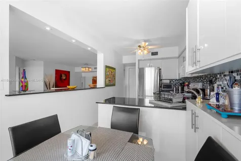 19195 Mystic Pointe Drive Aventura FL 33180